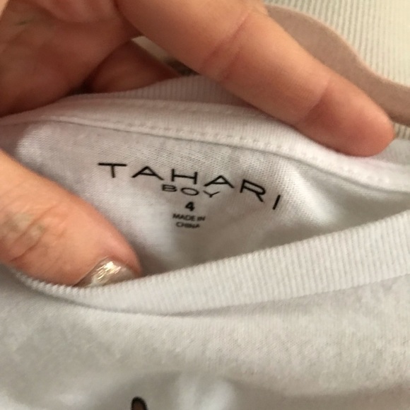 Tahari Boy: NWT Multi Colored Sign Language BE KIND Short Sleeved T-Shirt - Picture 6 of 7